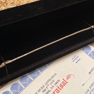 1.86 CTW Diamon Bracelet❤️